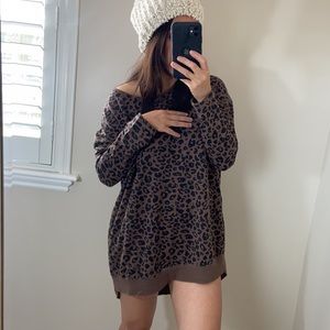 NWT Animal print oversized sweatshirt